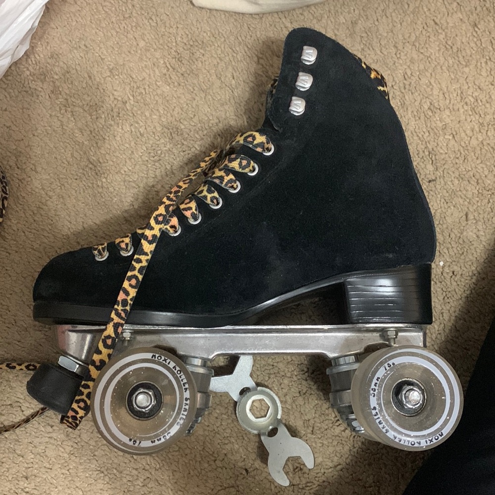Moxi Roller Skates (panther)
